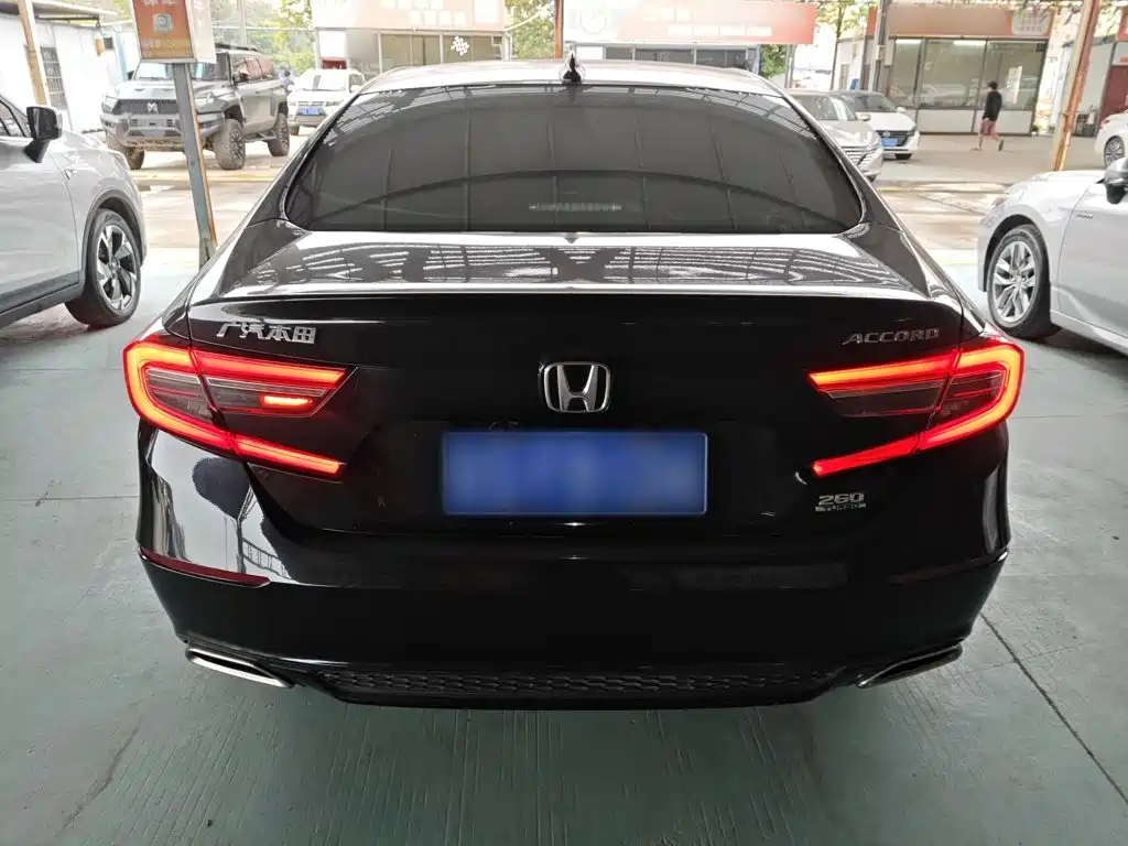 Honda Accord 2022 — фото 3