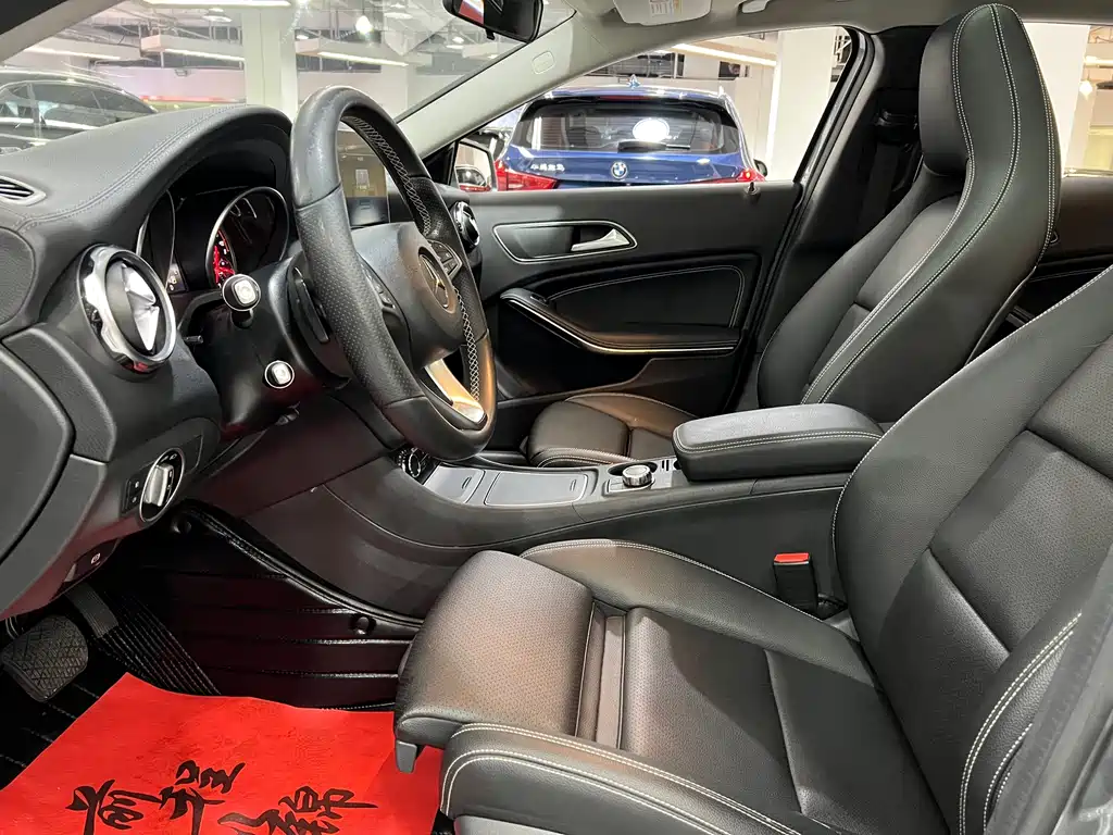 Mercedes-Benz GLA 2018 — фото 11