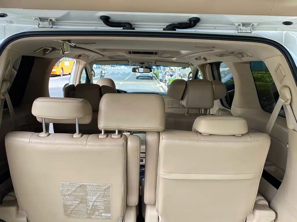 Toyota Alphard 2012 — фото 18