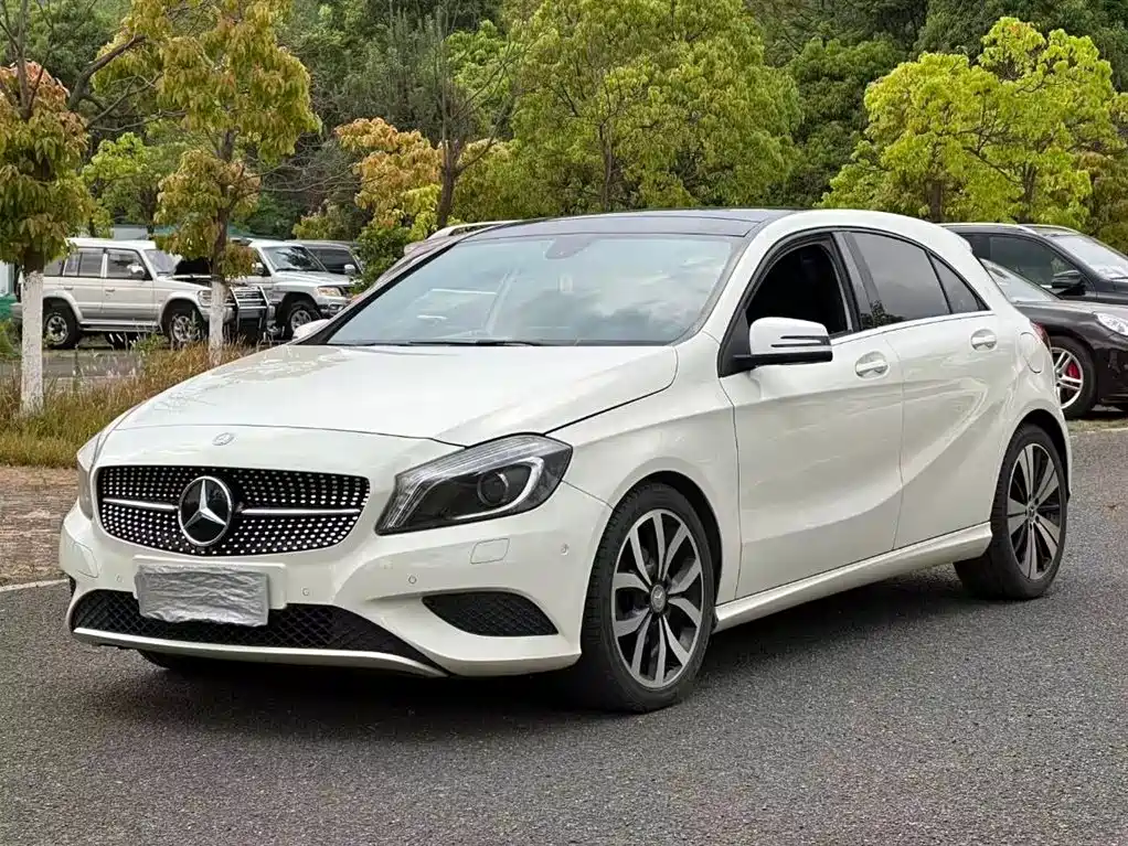 Mercedes-Benz A-Class 2016 — фото 3