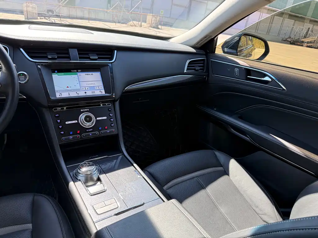 Ford Taurus 2017 — фото 14