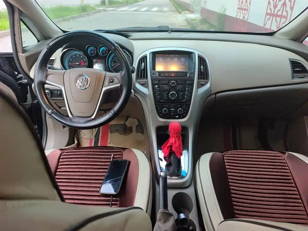 Buick Excelle 2015
