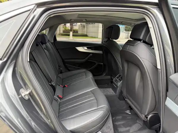 Audi A4L 2022