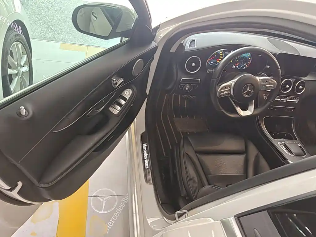 Mercedes-Benz C-Class 2020 — фото 16