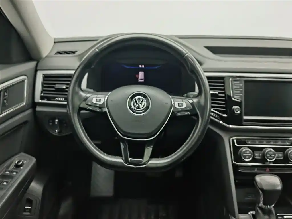 Volkswagen Teramont 2018 — фото 11
