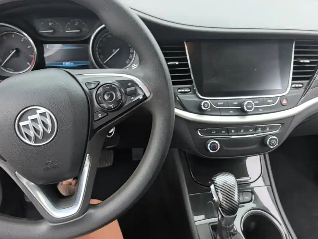 Buick Verano 2017 — фото 10