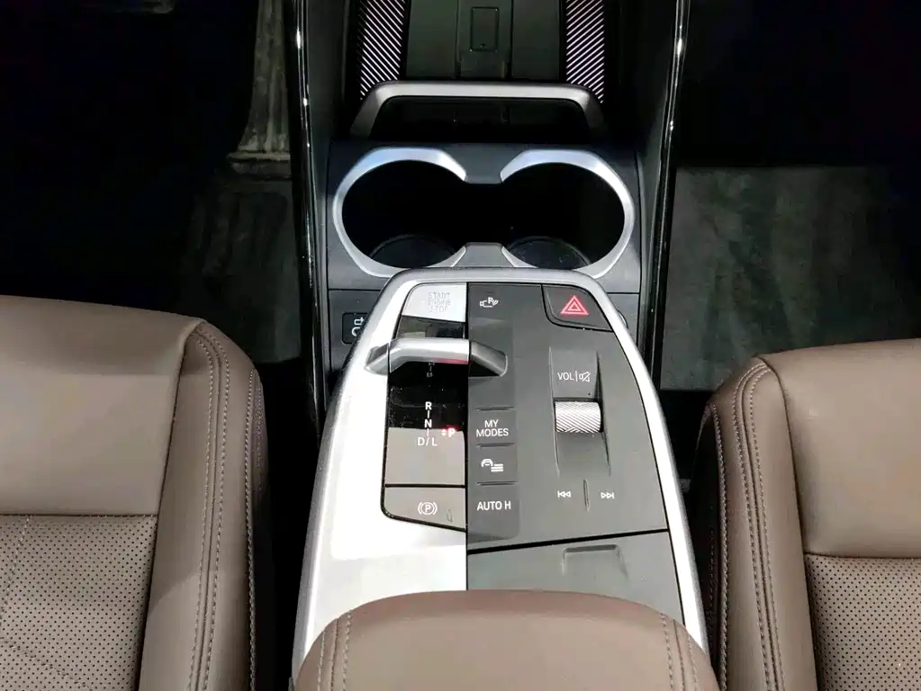 BMW X1 2025 — фото 11