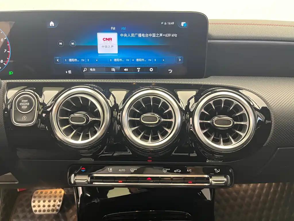 Mercedes-Benz CLA 2022 — фото 10