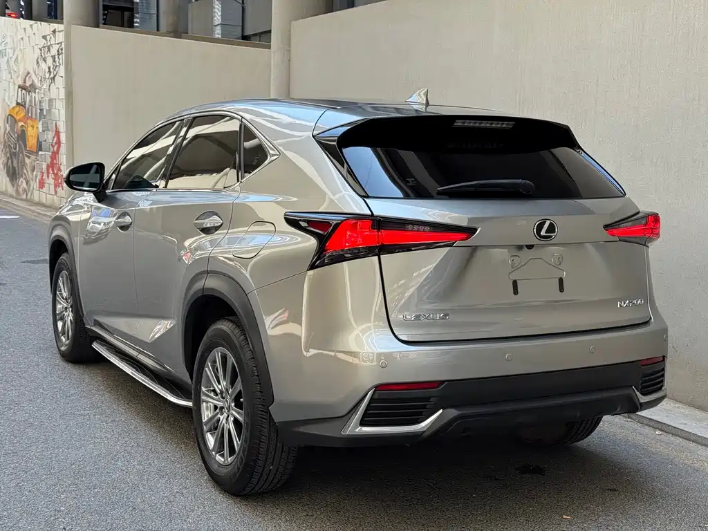 Lexus NX 2021 — фото 4