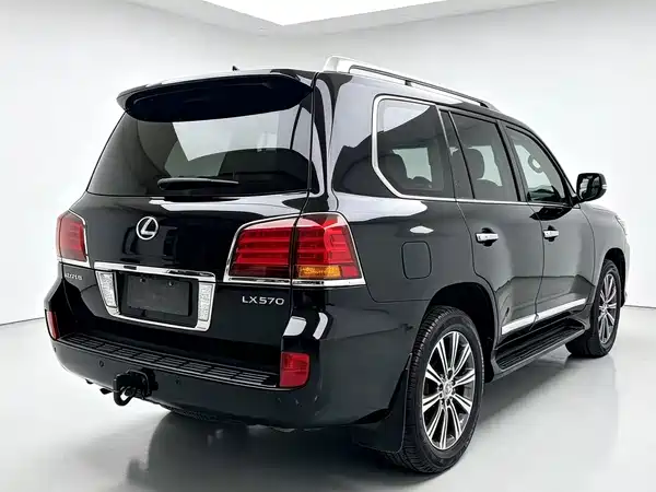Lexus LX 2012