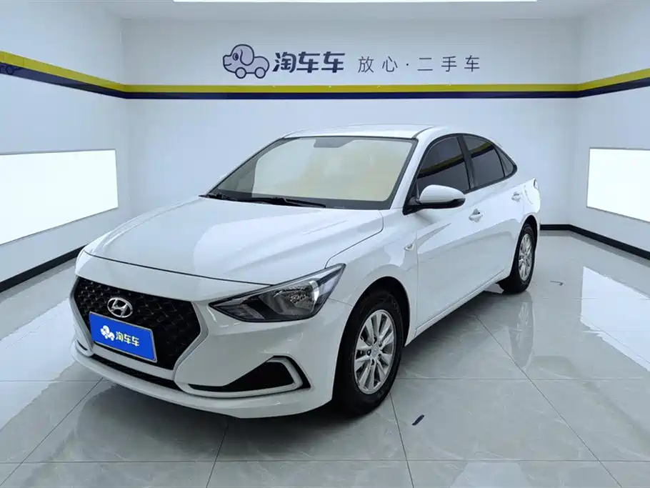 Hyundai Elantra 2022