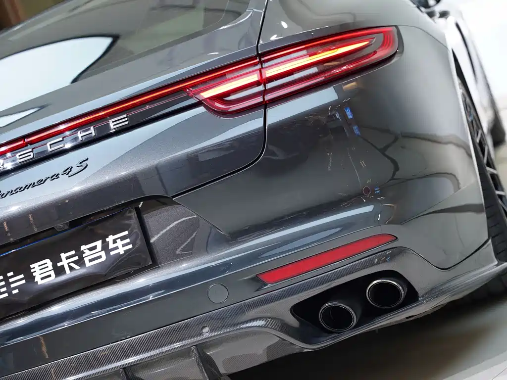 Porsche Panamera 2017 — фото 8