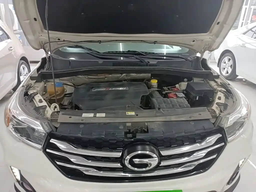 GAC Trumpchi GS4 2017 — фото 20