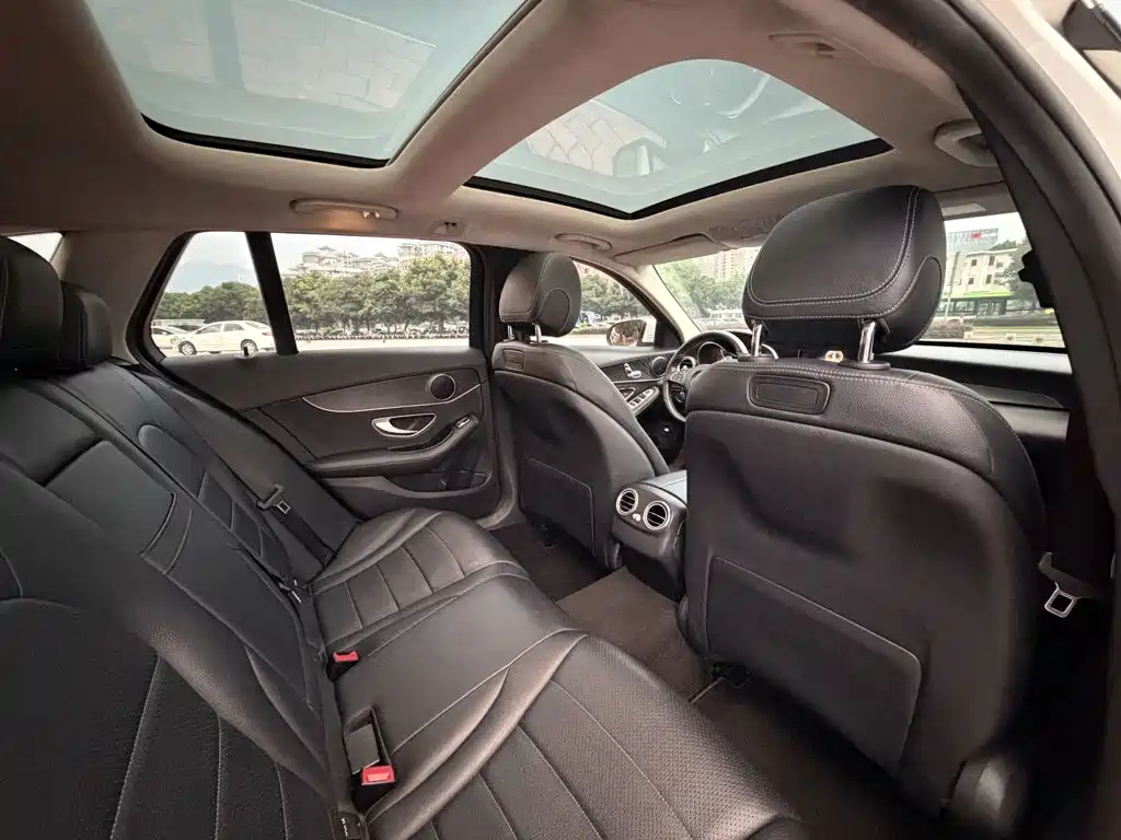 Mercedes-Benz C-Class 2017 — фото 14