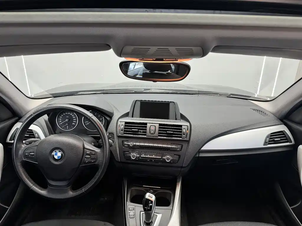 BMW 1 Series 2012 — фото 14