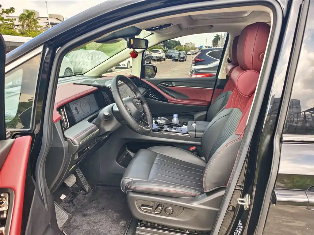 GAC Trumpchi E9 2023 — фото 3