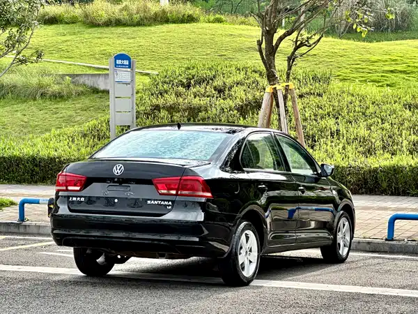 Volkswagen Santana 2015