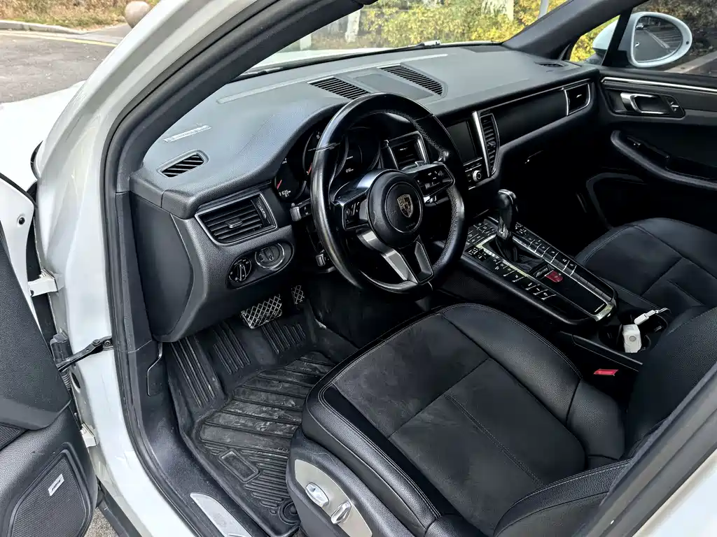 Porsche Macan 2016 — фото 3