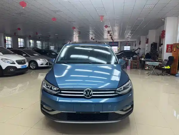 Volkswagen Touran 2023