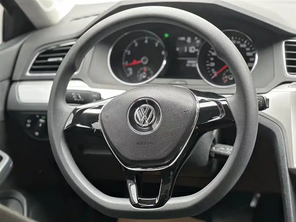 Volkswagen Lamando 2018 — фото 13
