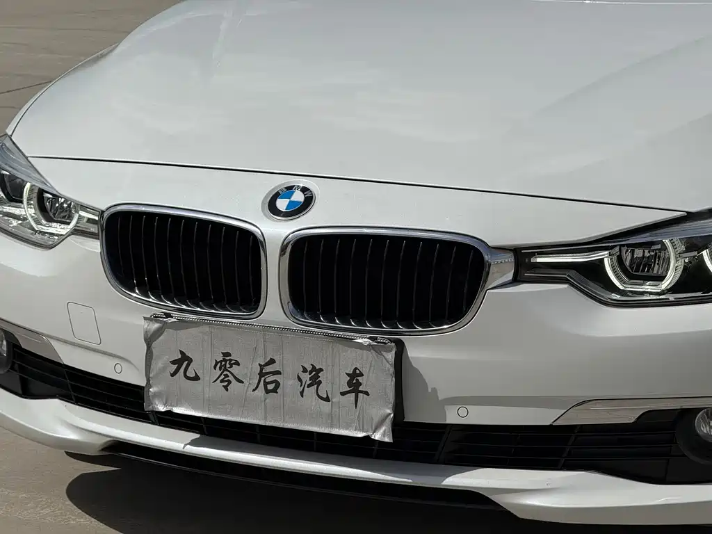 BMW 3 Series 2016 — фото 11
