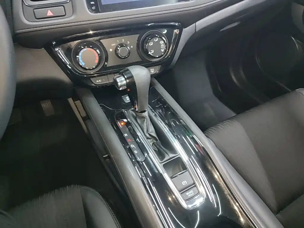 Honda Vezel 2020 — фото 14