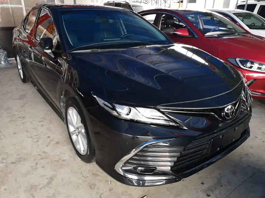 Toyota Camry 2022 — фото 4