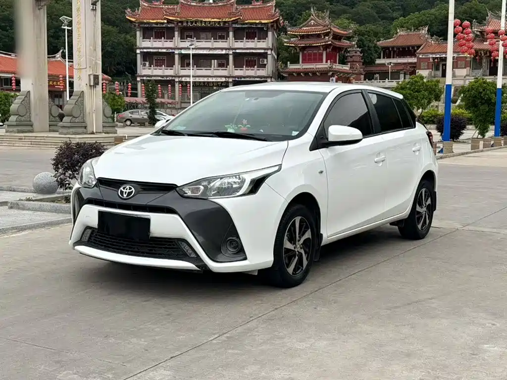 Toyota Yaris L 2019 — фото 2