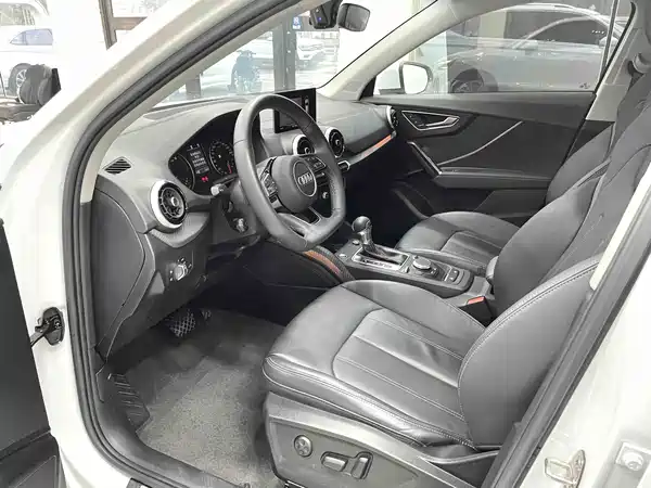 Audi Q2L 2022