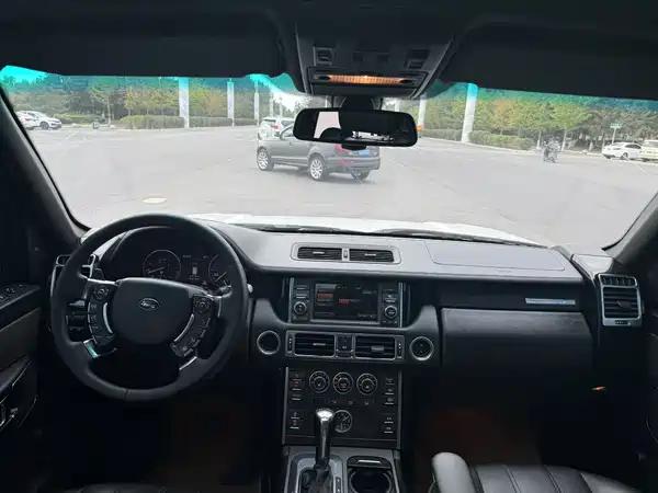 Land Rover Range Rover 2013