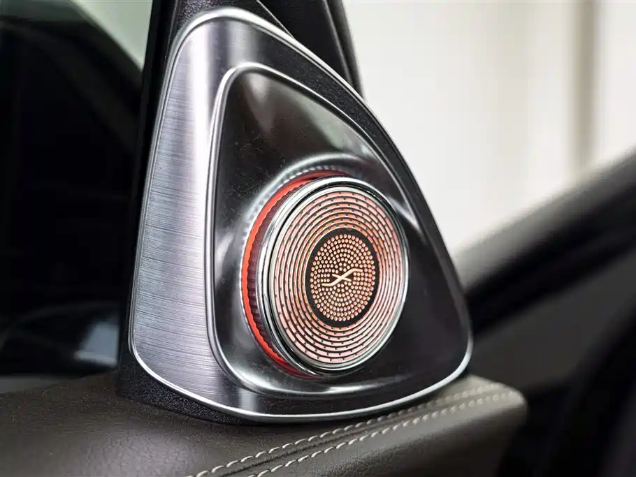 Mercedes-Benz E-Class 2023 — фото 17
