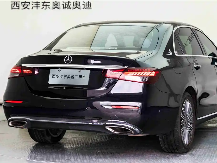 Mercedes-Benz E-Class 2023 — фото 22