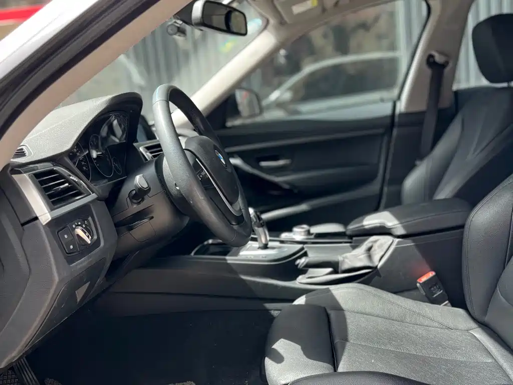 BMW 3 Series GT 2019
