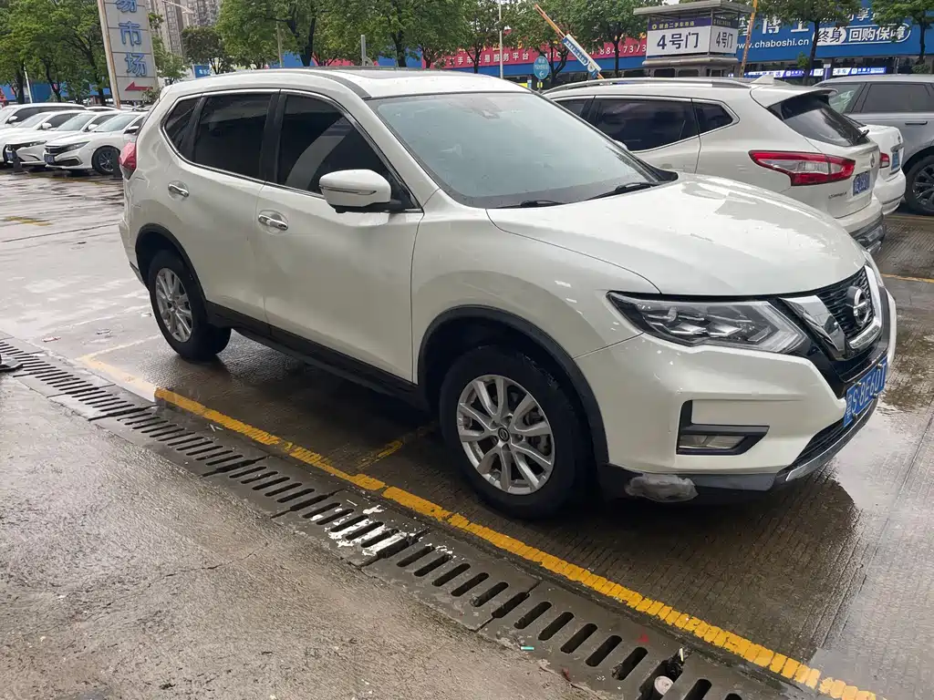 Nissan X-Trail 2020 — фото 2