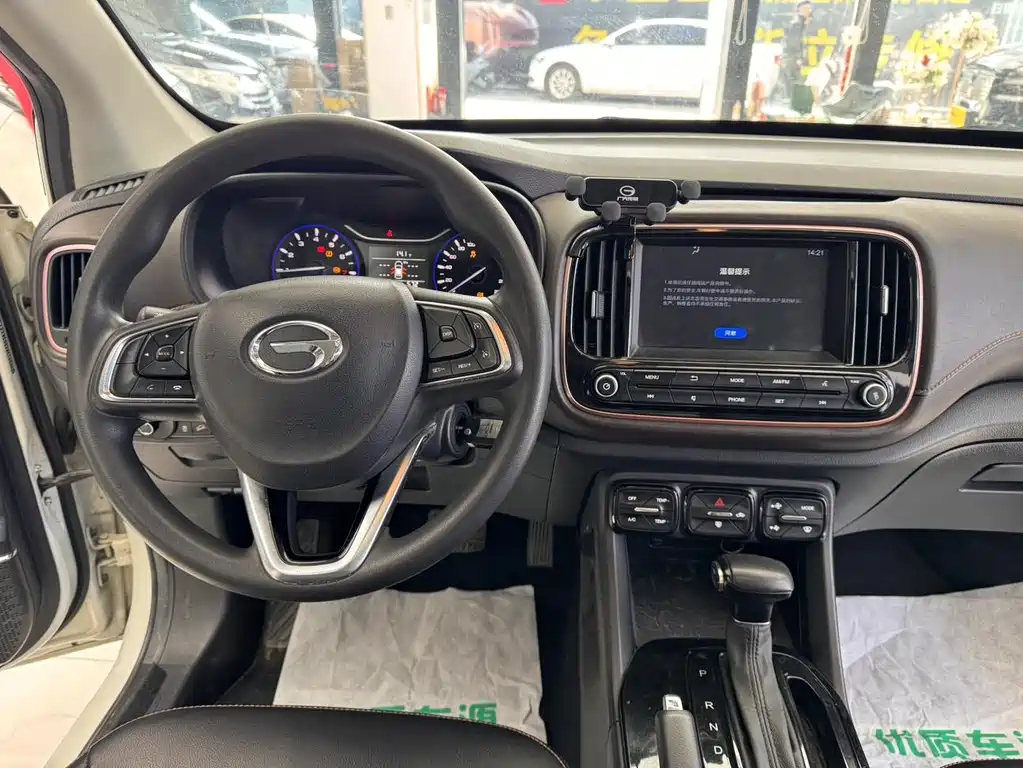 GAC Motor Trumpchi GS3 2018 — фото 10