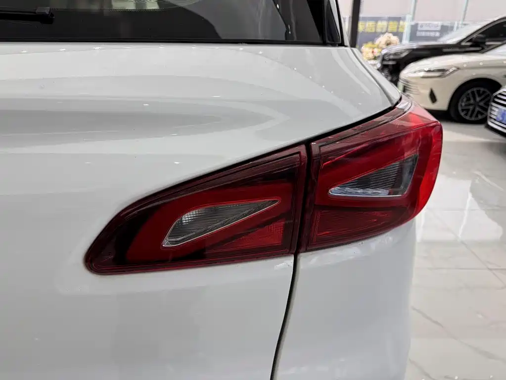 GAC Motor Trumpchi GS3 2018 — фото 27