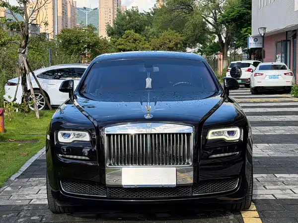 Rolls-Royce Ghost 2015