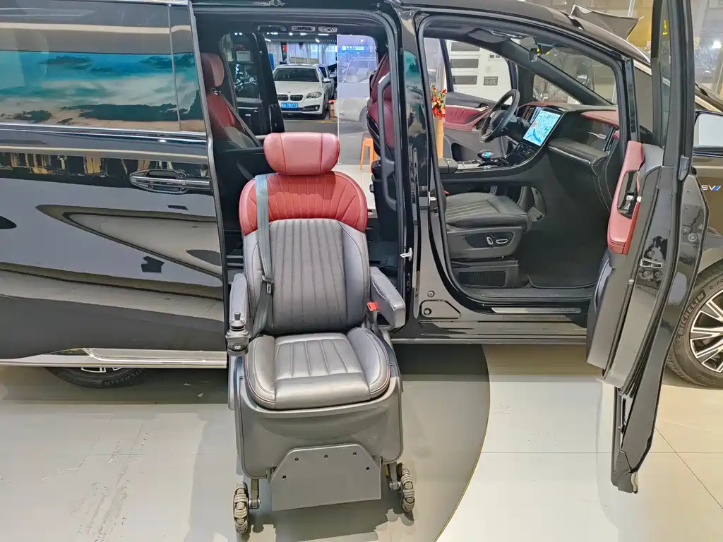 GAC Motor Trumpchi E9 2026 — фото 15