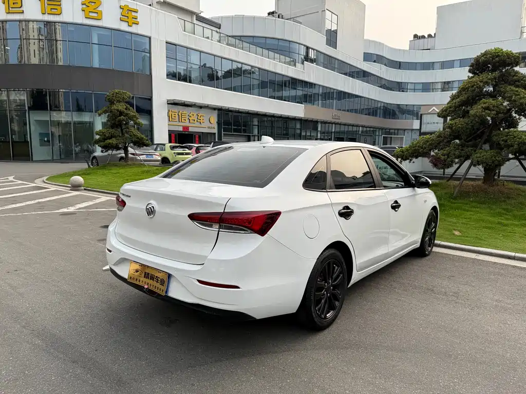 Buick Excelle 2019 — фото 11