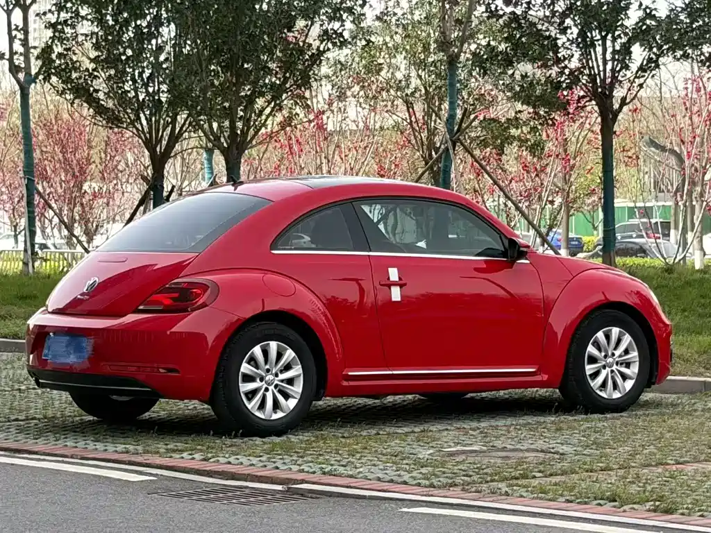 Volkswagen Beetle 2019 — фото 6