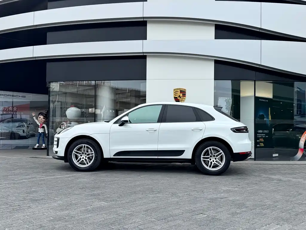 Porsche Macan 2021 — фото 5