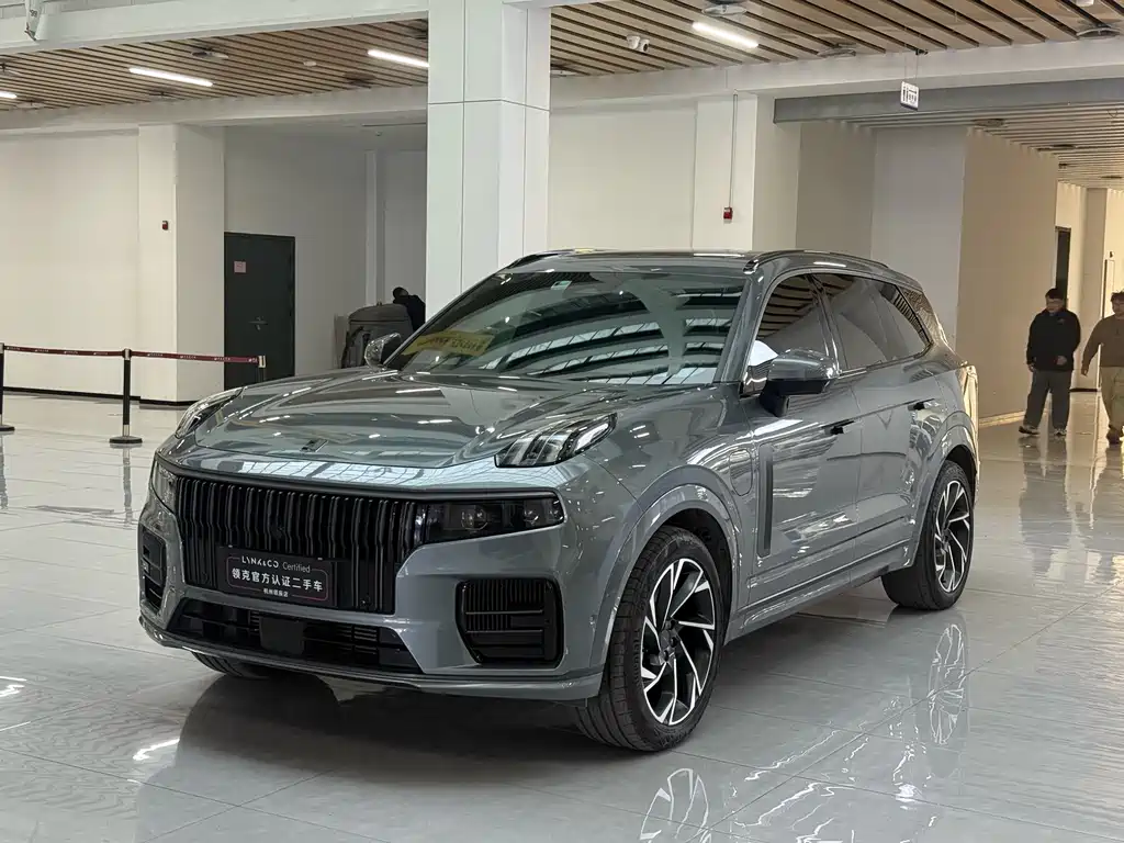 Lynk & Co 09 EM-P 2022