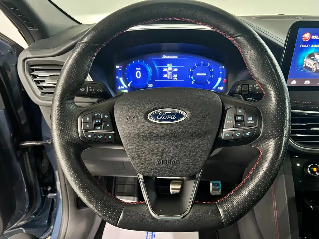 Ford Escape 2020 — фото 20