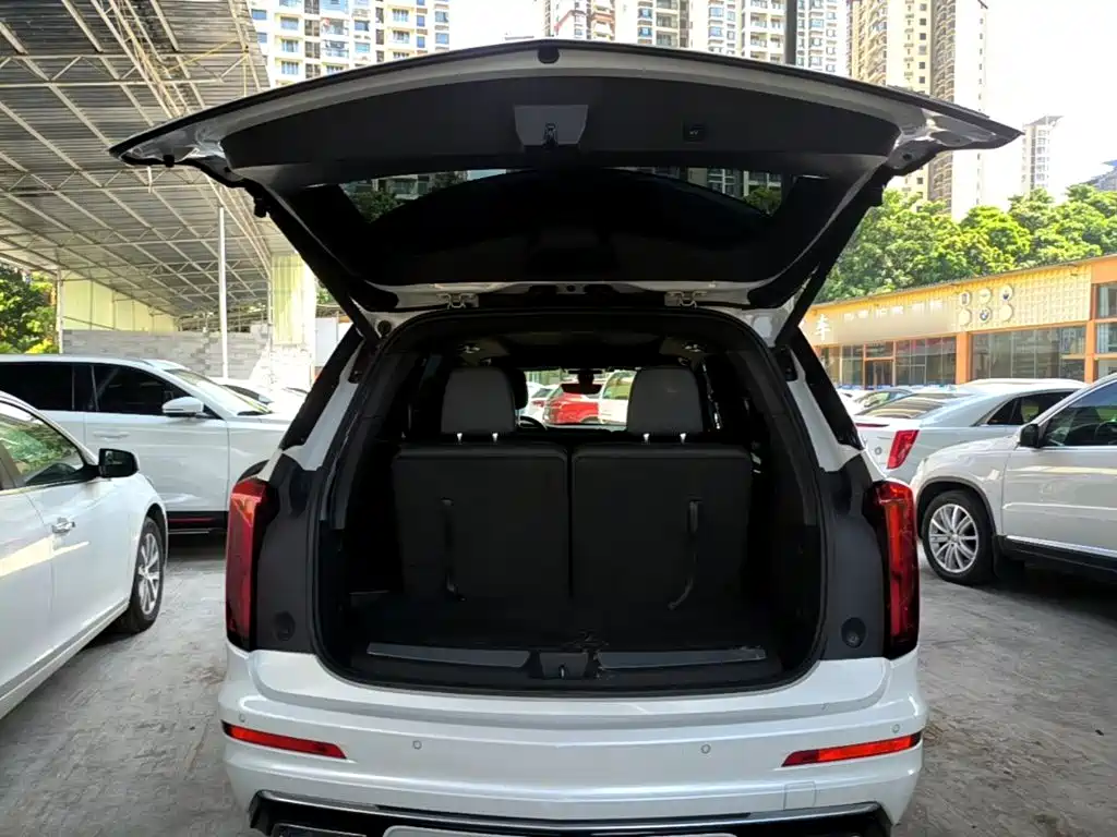 Cadillac XT6 2020 — фото 19
