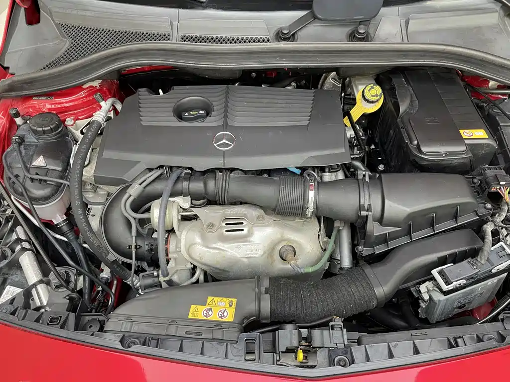 Mercedes-Benz B-Class 2017 — фото 32
