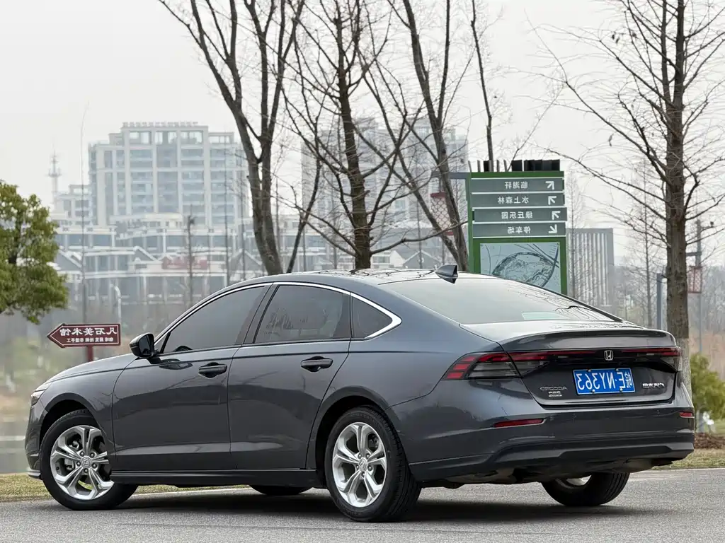 Honda Accord 2023 — фото 14