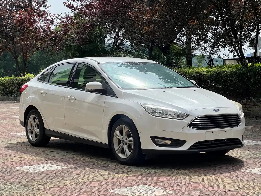 Ford Focus 2016 — фото 2