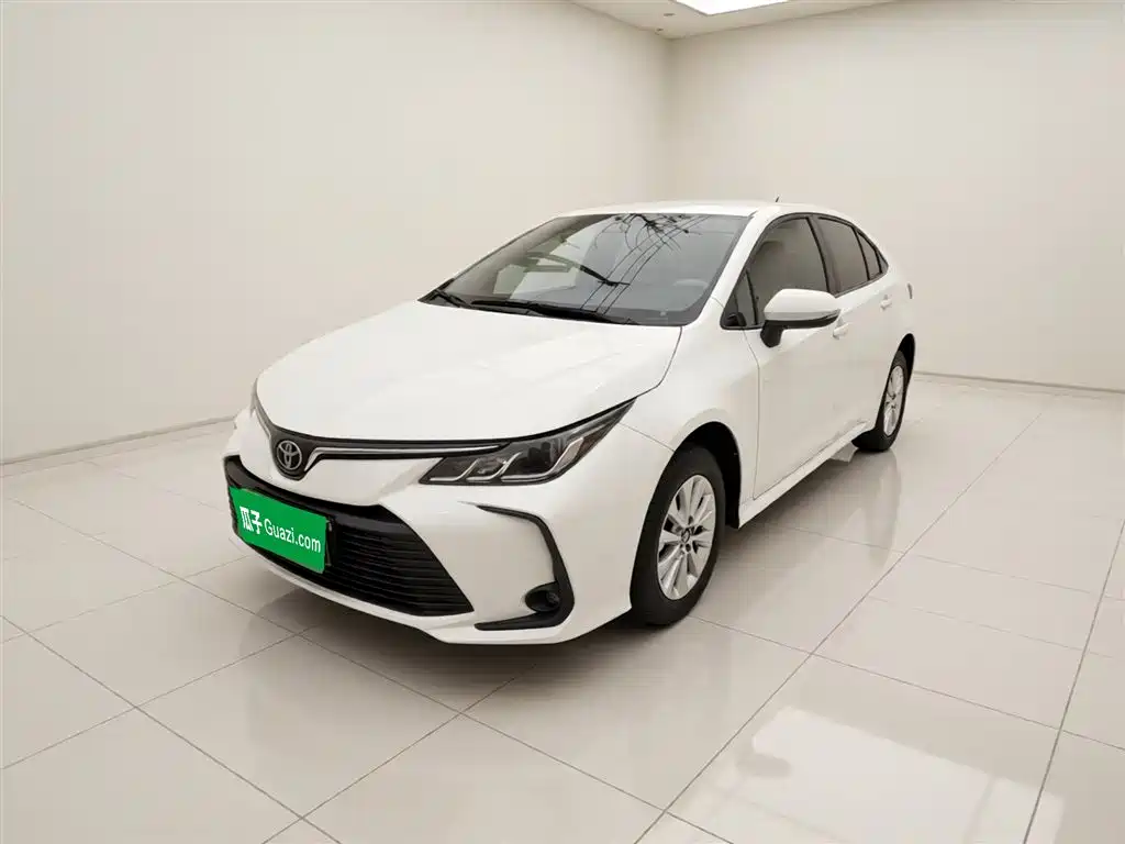 Toyota Corolla 2022 — фото 2