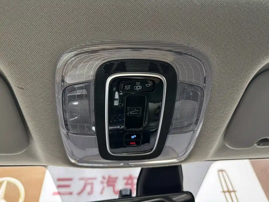 Hyundai Elantra 2023 — фото 14