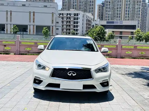 Infiniti Q50L 2019